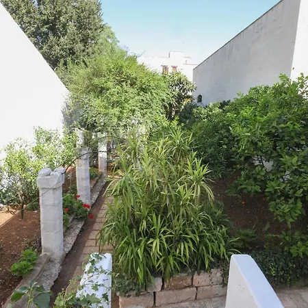 Trulli&dimore-corte Degli Aranci *